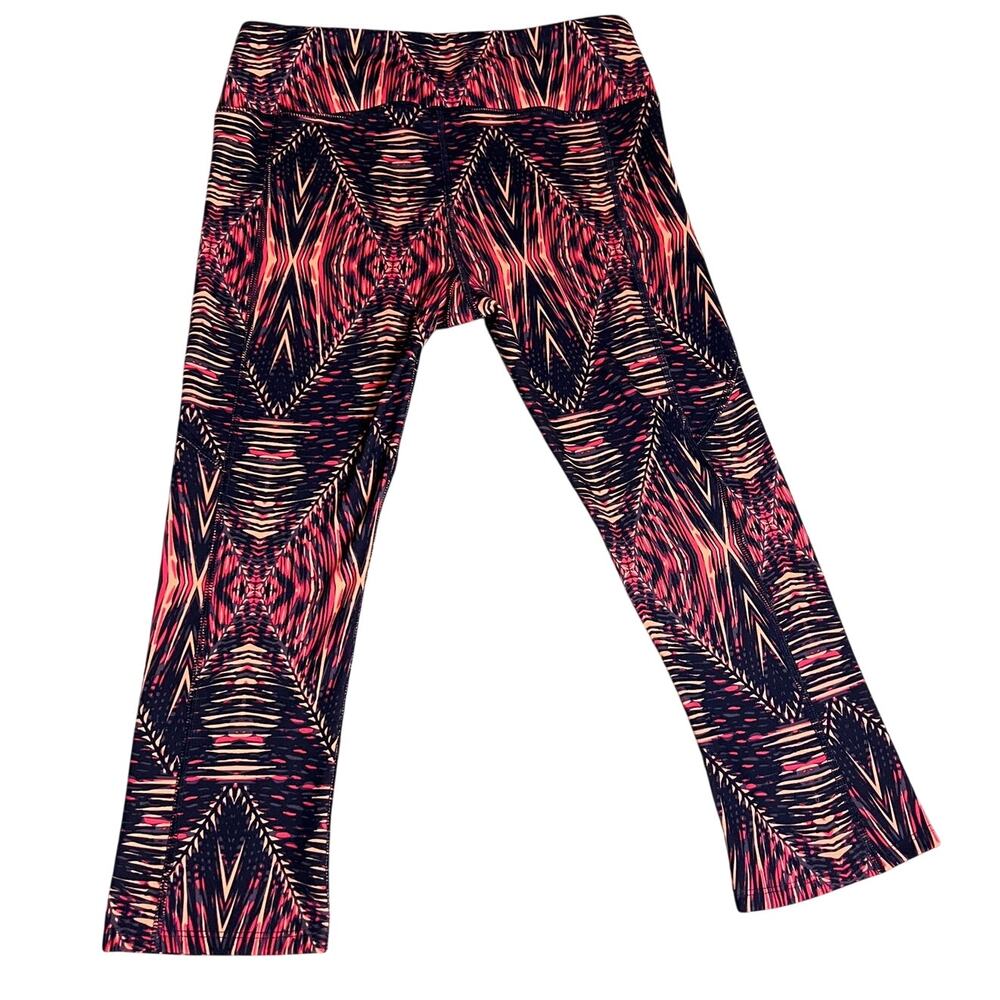 The North Face Size Motivation Cropped Leggings Small (B010326) - Picture 2 of 6